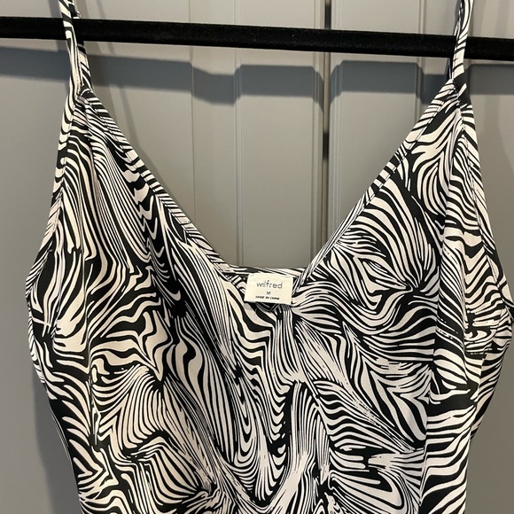 2 Wilfred dresses for $65 - Picture 3 of 4